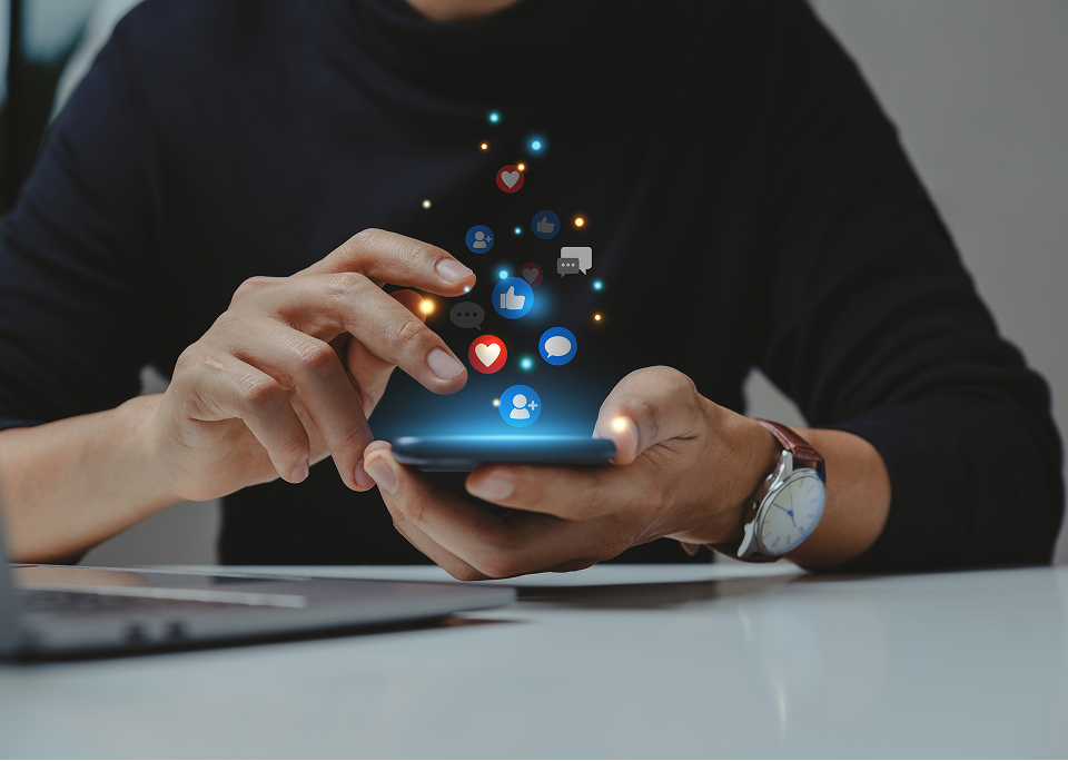 Social media notifications on smartphone screen